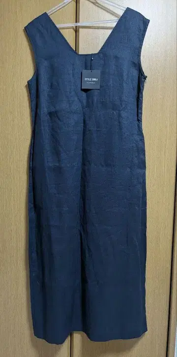 미사용 새상품 스타일 델리 린넨 100% 플레어 맥시 원피스 네이비