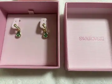 스와로브스키 Swarovski 드롭 귀걸이 그린 정품