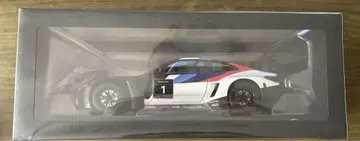 BMW M4 1/18 스케일 모델카