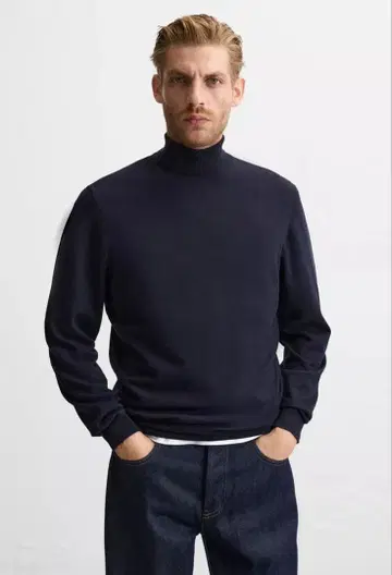 택 포함 새상품 ZARA 비스코스 혼방 네이비 터틀넥 스웨터 L