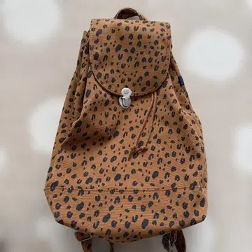 새상품급 BAGGU 백팩 표범 무늬 레오파드