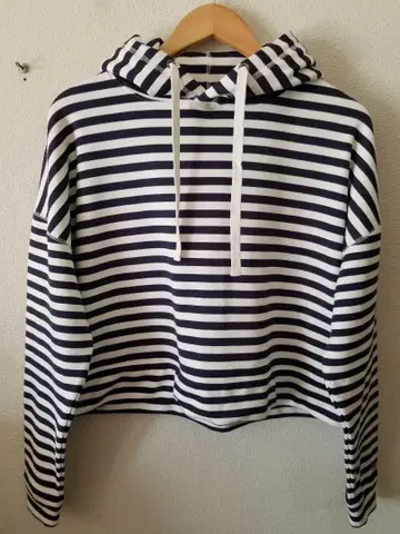 초미. TOMMY JEANS 숏 기장 보더 후드티
