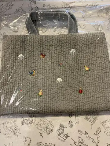 비오는날 페이 콜라보 토트