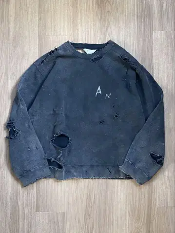 ANSELLM CRASH UNEVEN OVER SWEAT