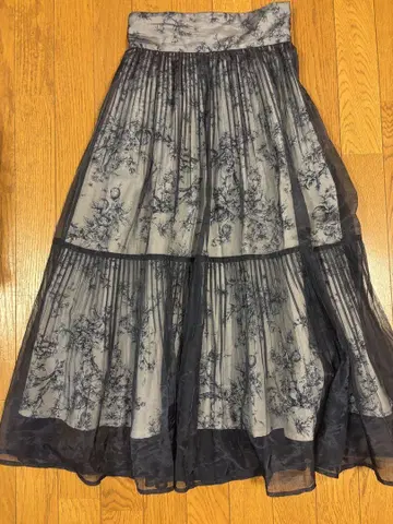 SNIDEL 플리츠 쉬폰 레이어드 프린트 스커트 네이비