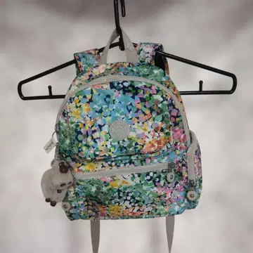 가격 인하했습니다. kipling 소형 백팩