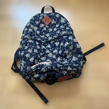 할리우드 런치 마켓 백팩