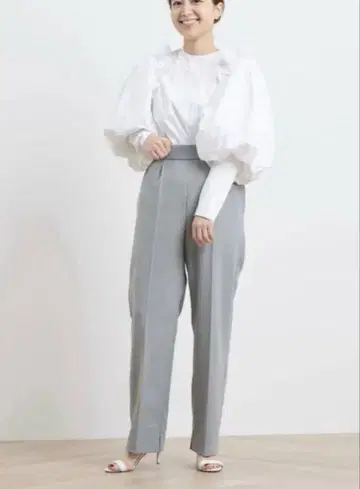 미사용 새상품 yori 사라사라 핸섬 팬츠