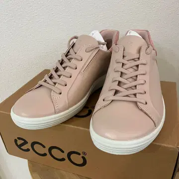 ECCO 슬립인 레더 스니커즈