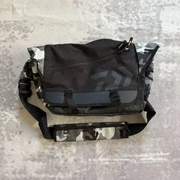 다이와 메신저 숄더 백