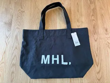 미사용 새상품 정가 14,300엔 MHL. 블랙 토트백
