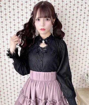 ROJITA 배색 레이스 긴팔 상의 블랙