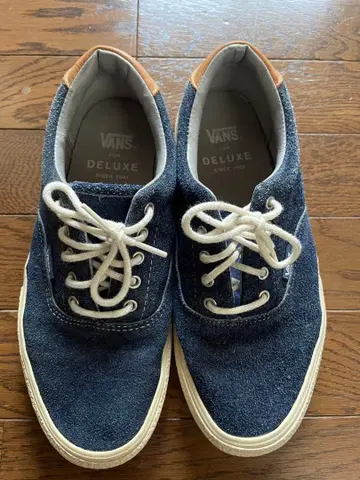 VANS DELUXE 네이비 스니커즈