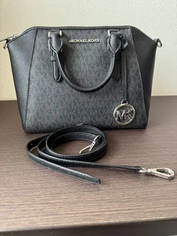 MICHAEL KORS 블랙 숄더백