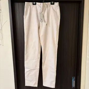 GUESS 화이트 테이퍼드 팬츠