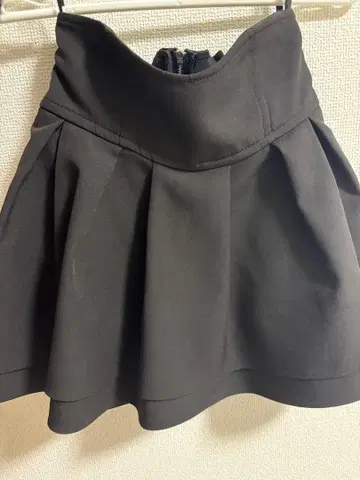 슬림 레그가 되는 스커트 블랙 xs 미셸 마카롱