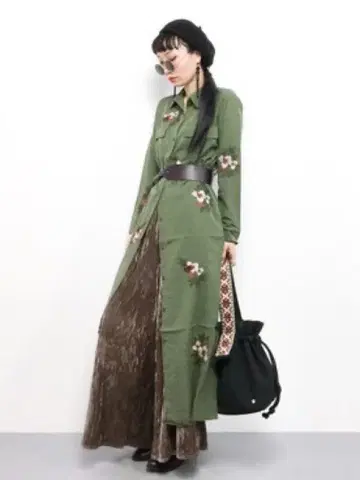 ROSE BUD COUPLES 꽃 자수 롱 셔츠 원피스 카키
