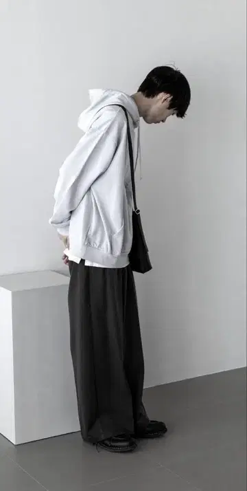 리메일의 루즈 헤비 코튼 오버 후드티