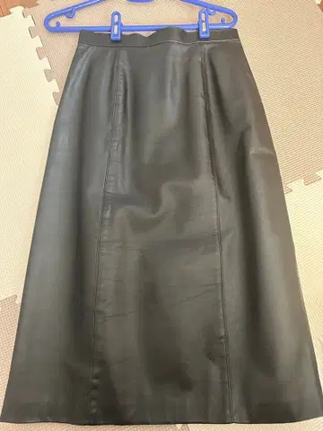 Korbes 라피스 블랙 가죽 스커트