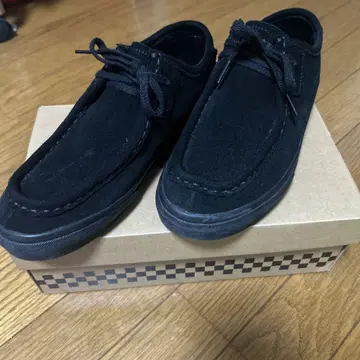 VANS 블랙 스웨이드 스니커즈 카버로우