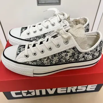 미나 페르호넨 ALL STAR CONVERSE 컨버스 신발 스커트