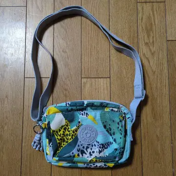 새상품급 키플링 KIPLING 숄더백 어반 정글