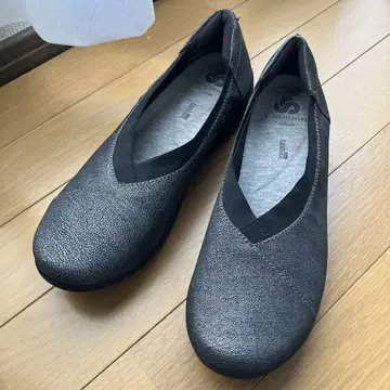 clarks 슬립온 플랫슈즈 8 1/2
