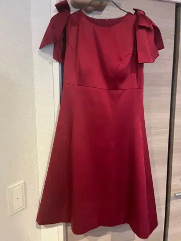 GINA COUTURE 버건디 드레스 4