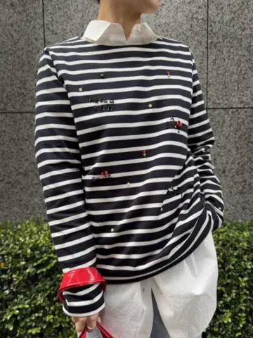 Sanrio x MUVEIL 헬로키티 보더 롱 티셔츠