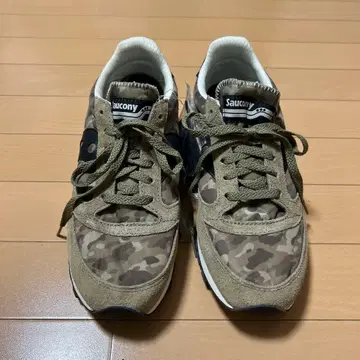 Saucony 카모플라쥬 스니커즈