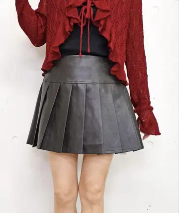 블랙 플리츠 스커트 가죽 S 사이즈