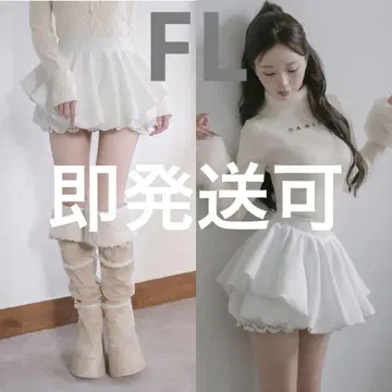 택 포함 새상품 다리치 볼륨 벌룬 미니 스커트 FL 화이트