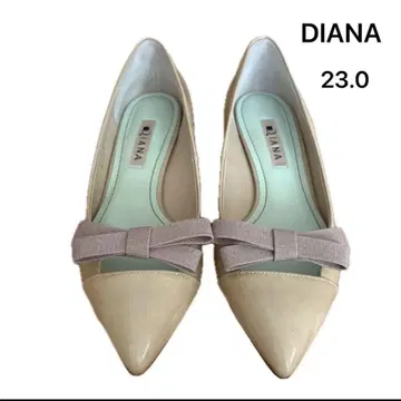 새상품급 DIANA 베이지 리본 포함 펌프스 에나멜