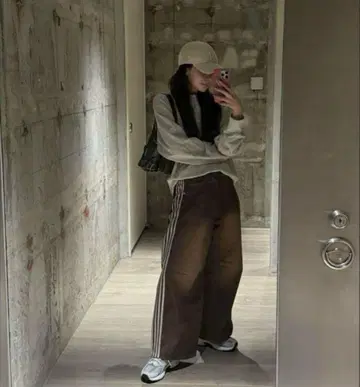 [ THETOE ] EMIRATES TRACK DENIM PANTS