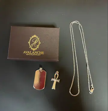 AVALANCHE 실버 목걸이 세트 가격 인하 협상 가능