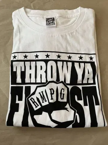 'THROW YA FIST' 티셔츠