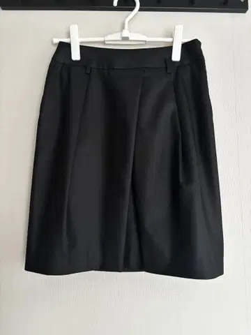 FRAGILE 삼양상회 블랙 타이트 스커트 36 광택 고급 소재