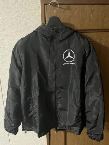 메르세데스 벤츠 AMG 후드 부착 자켓