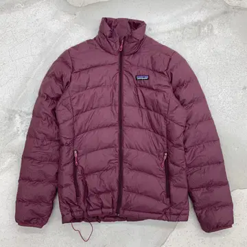 Patagonia 버건디 다운 자켓