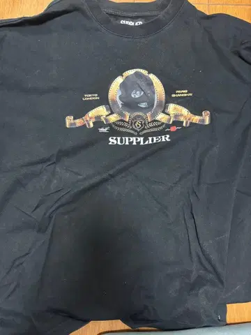 SUPPLIER 그래픽 T셔츠 블랙