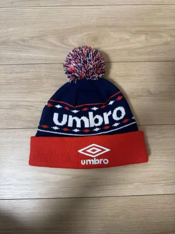 00s 엄브로 봉봉 니트 모자 네이비 레드