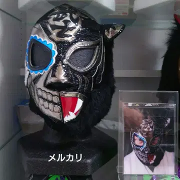 BUSHI 블랙 타이거 콜라보 마스크 신일본 프로레슬링 50주년 기념