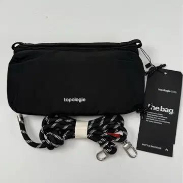 topologie 블랙 숄더백