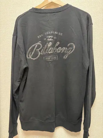 BILLABONG 맨투맨 트레이닝복