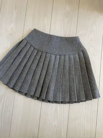 다리치 커브라인 플리츠 미니 스커트
