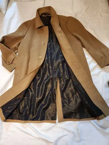 DAKS 베이지 체스터 코트