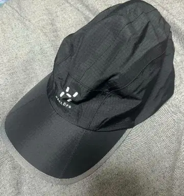 호그로프스 모자 블랙 고어 윈드스토퍼 캡