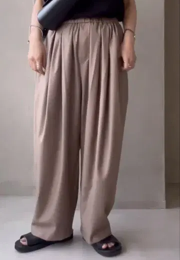 미즈이로 인드 와이드 팬츠