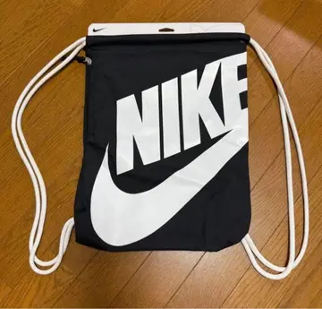 미사용 새상품 정품 NIKE 냅색 블랙 x 화이트