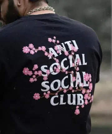 Anti Social Social Club 트레이닝복 벚꽃 패턴
